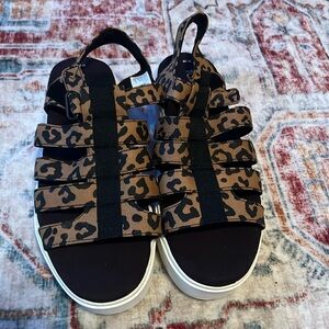 Leopard Tom’s sandals